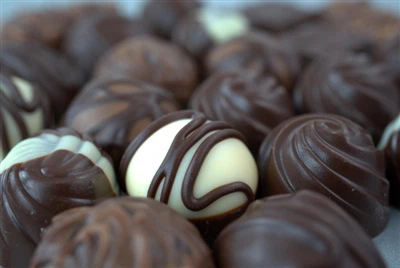 Emulsionanti nel cioccolato: la scienza dal flusso alla setosità